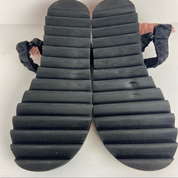 Wild Pair- Kendie Sporty Wedge Sandals - Picture 6 of 7